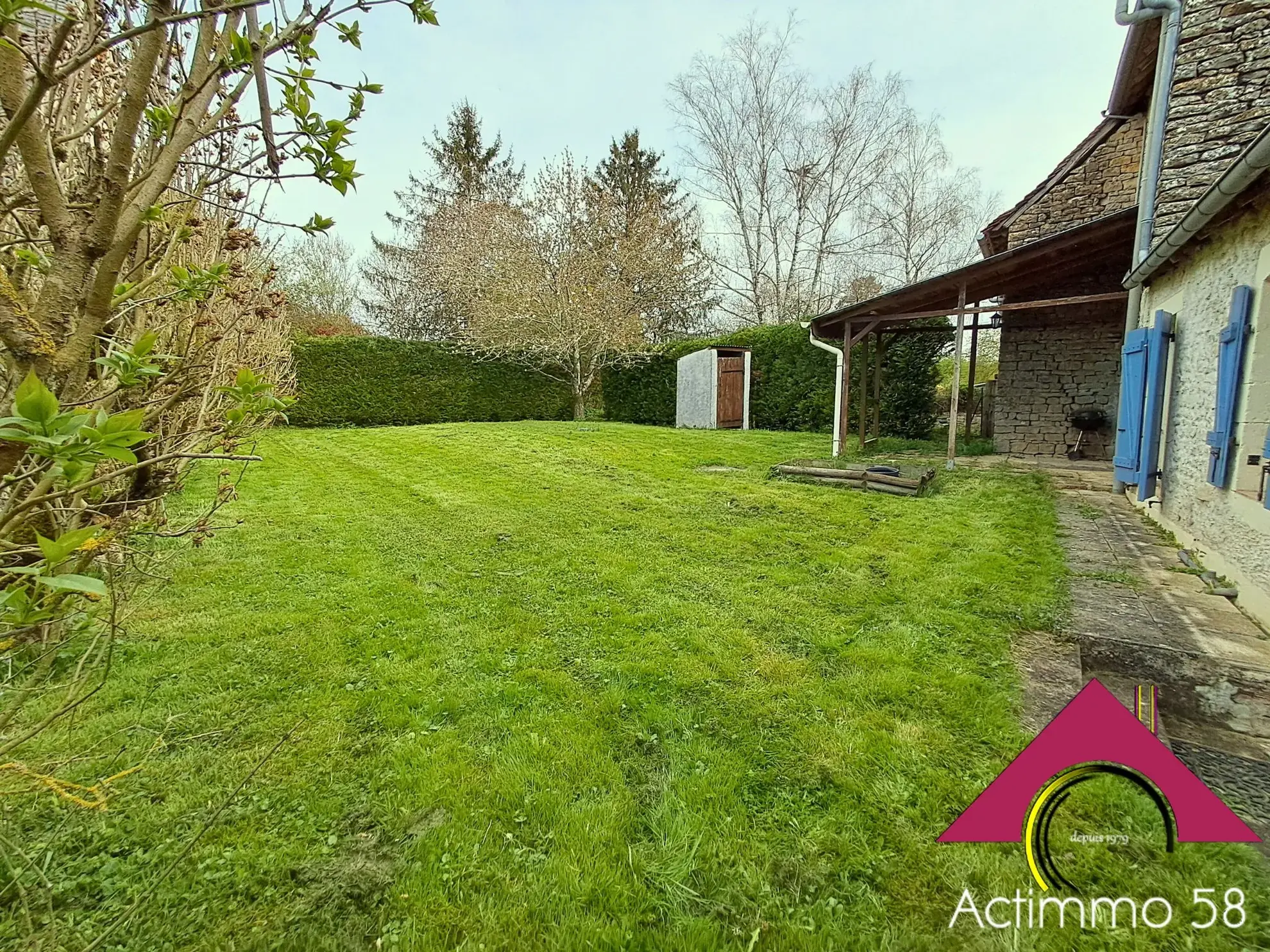 Maison de 110 m² à Ourouer-Les-Bourdelins avec grand terrain et possibilité d'agrandissement 