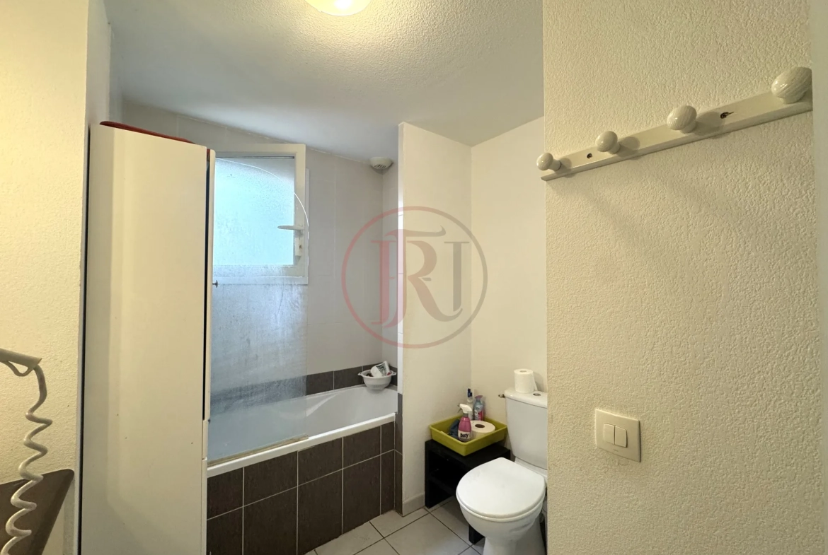 Maison avec piscine, terrasse et jacuzzi à Fabrègues (34690) - Calme et luminosité 