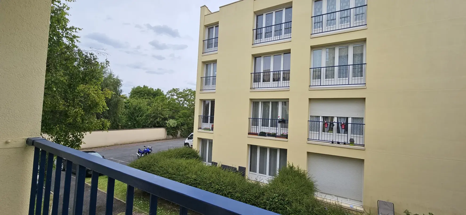 Appartement F1 loué à Ifs proche campus 3 - Opportunité d'investissement 