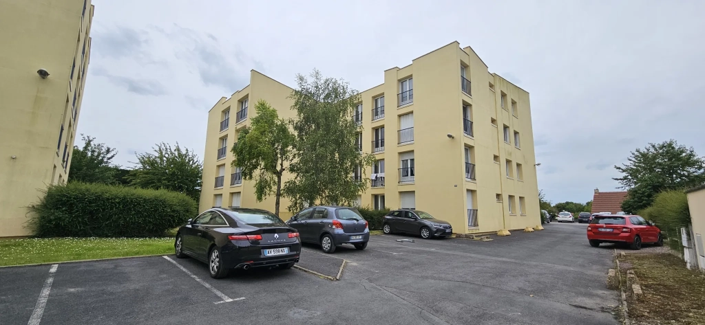 Appartement F1 loué à Ifs proche campus 3 - Opportunité d'investissement