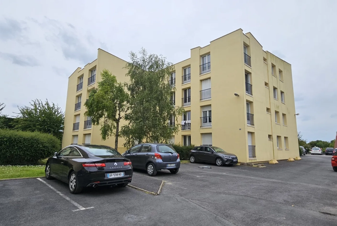 Appartement F1 loué à Ifs proche campus 3 - Opportunité d'investissement 
