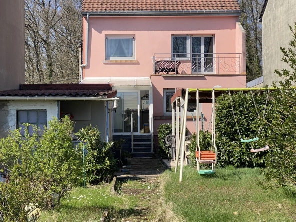 Maison individuelle à L'Hôpital - 140 m², garage, terrasse, 5 chambres