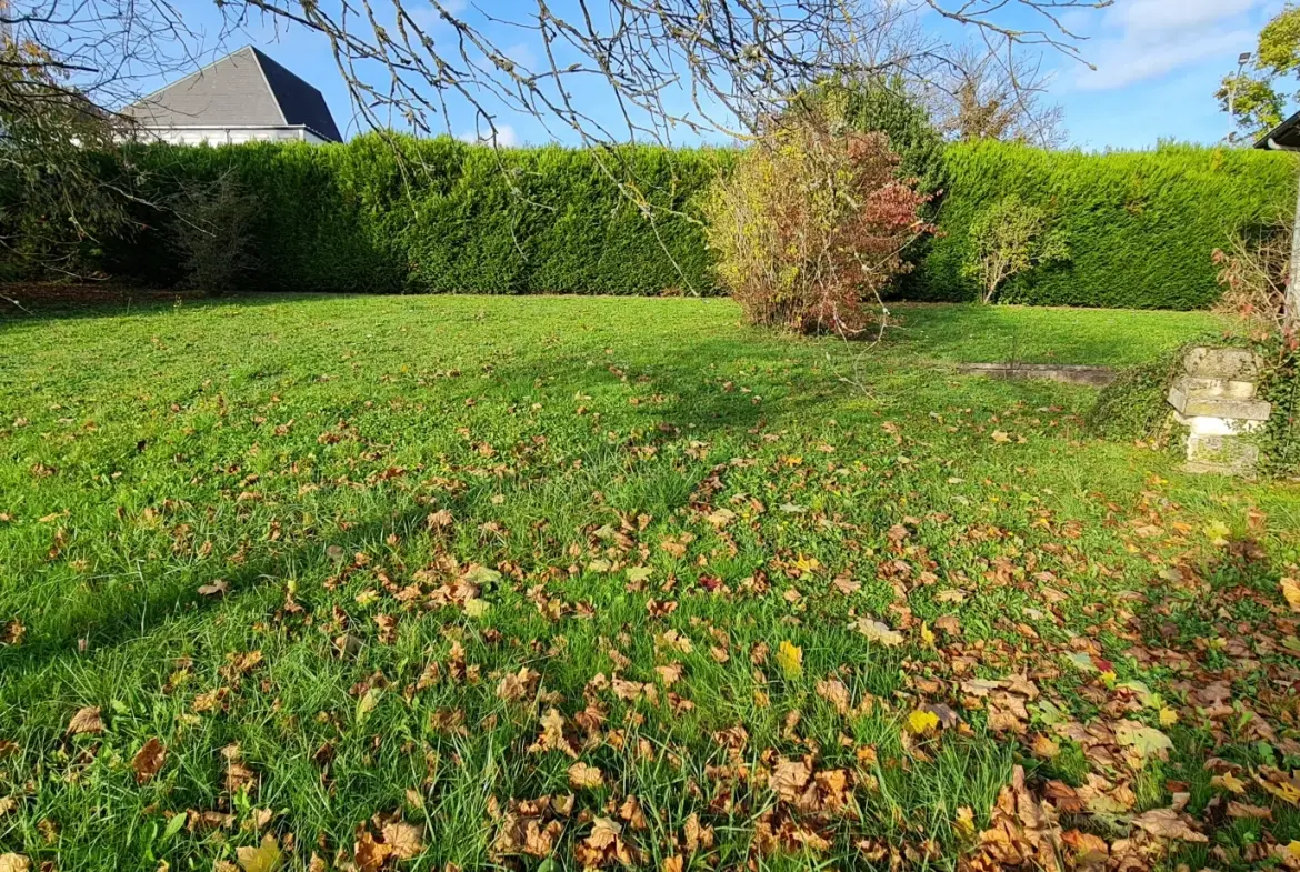 À vendre pavillon indépendant de 100 m² à Clamecy avec garage et terrasse en Bourgogne 