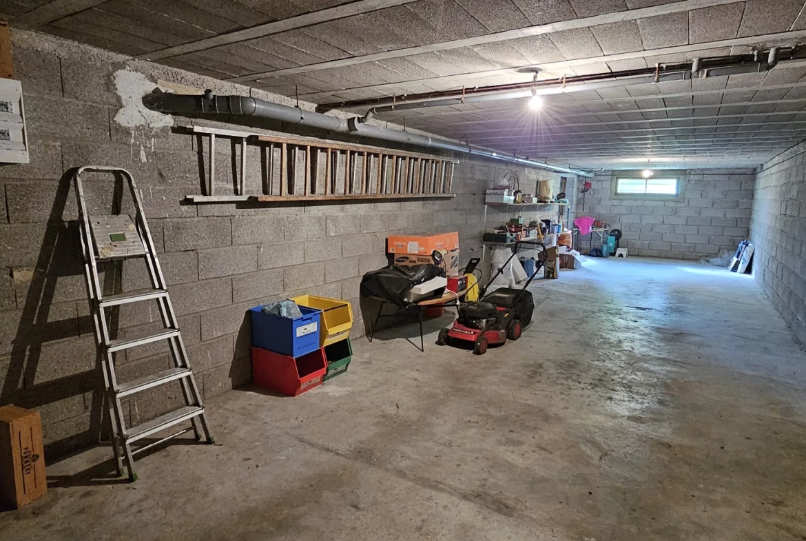 À vendre pavillon indépendant de 100 m² à Clamecy avec garage et terrasse en Bourgogne 