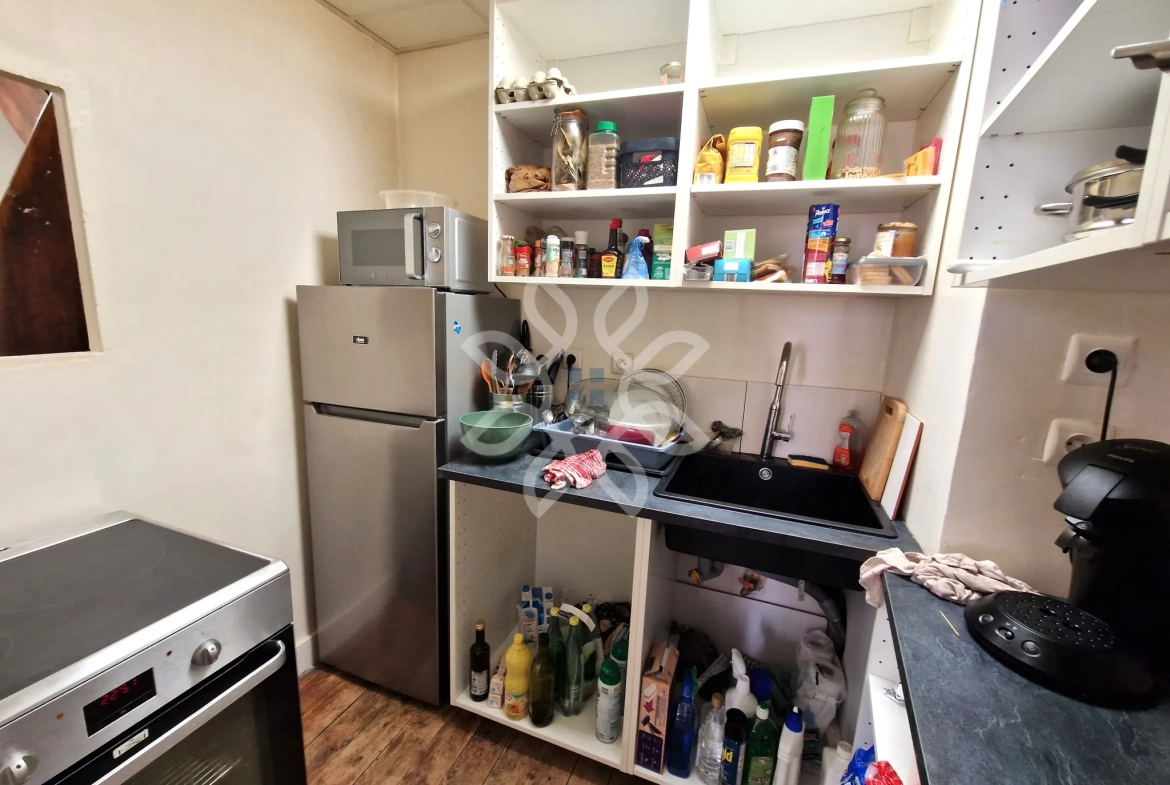 Immeuble de rapport à Brioude avec locataires en place, idéal investisseur 