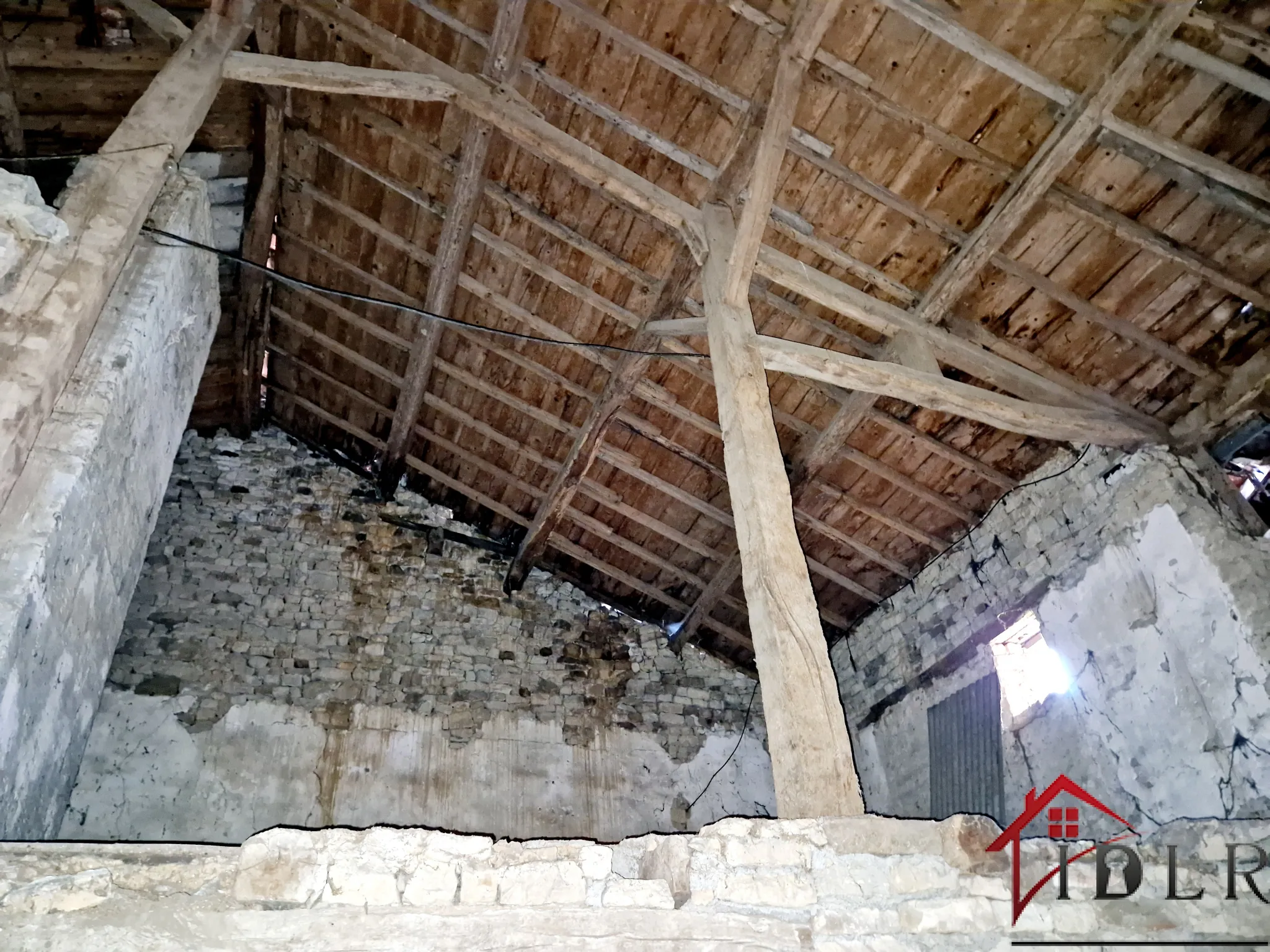 Ancienne ferme à rénover à Montigny les Cherlieu, proche Jussey 