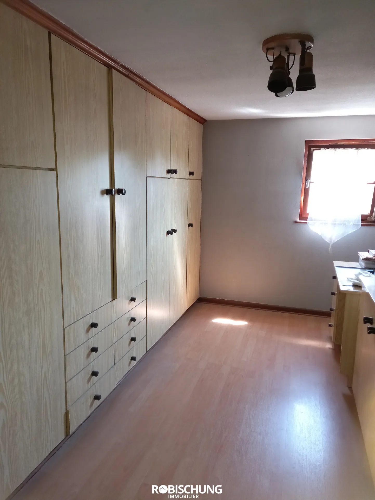 Maison de 166 m² à Manspach avec double logement et dépendance 