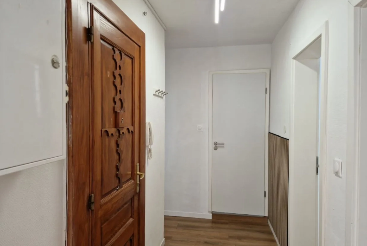 Appartement 3 pièces rénové avec cave au cœur de Strasbourg 