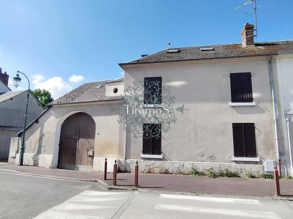 Charmante maison avec jardin et garage à Grisy-les-Platres