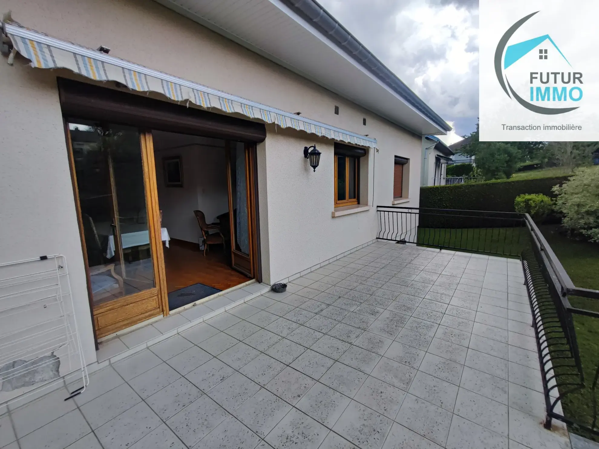 Maison familiale de 75 m² à Berche avec grande terrasse et garage 