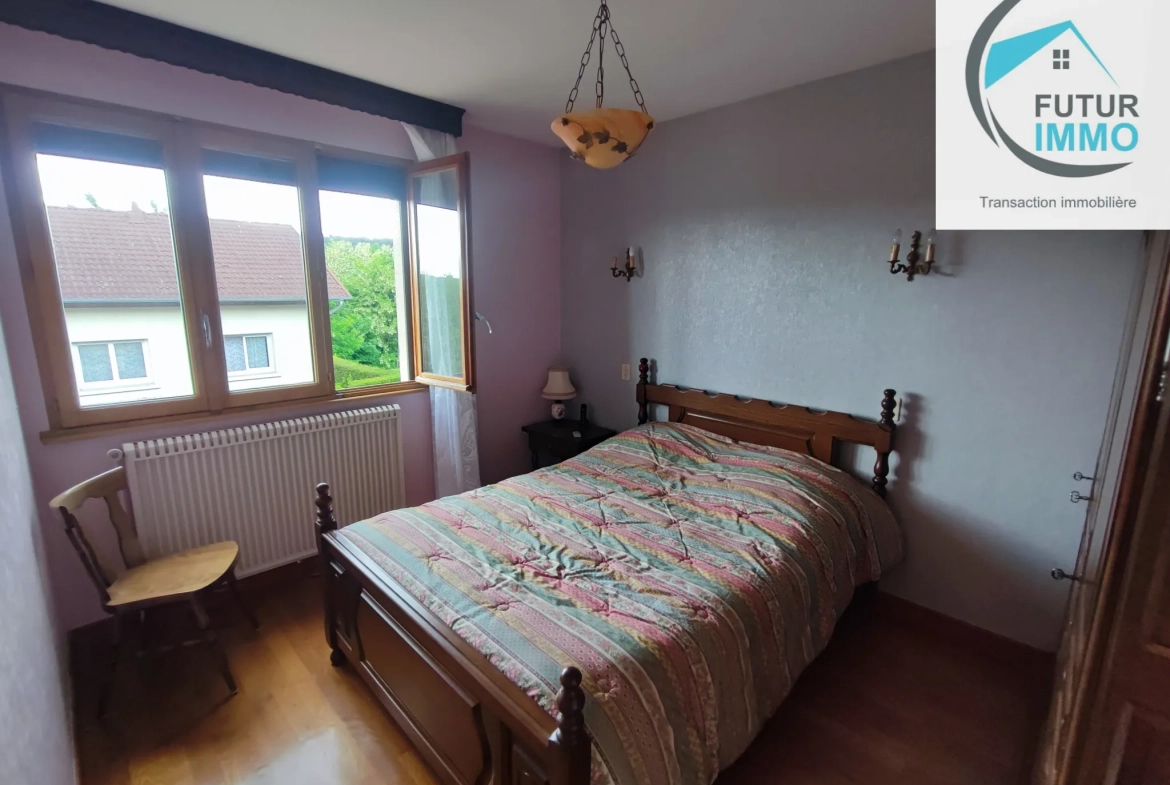 Maison familiale de 75 m² à Berche avec grande terrasse et garage 