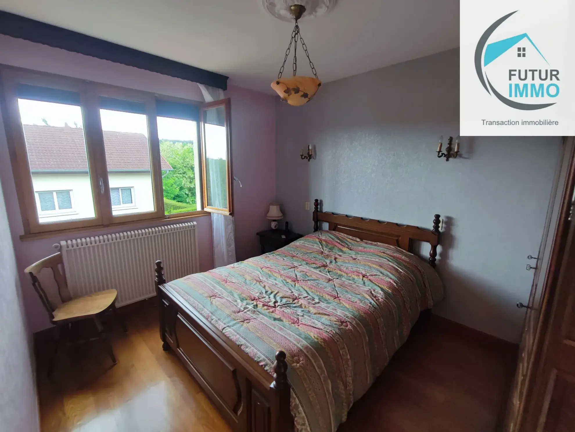 Maison familiale de 75 m² à Berche avec grande terrasse et garage 
