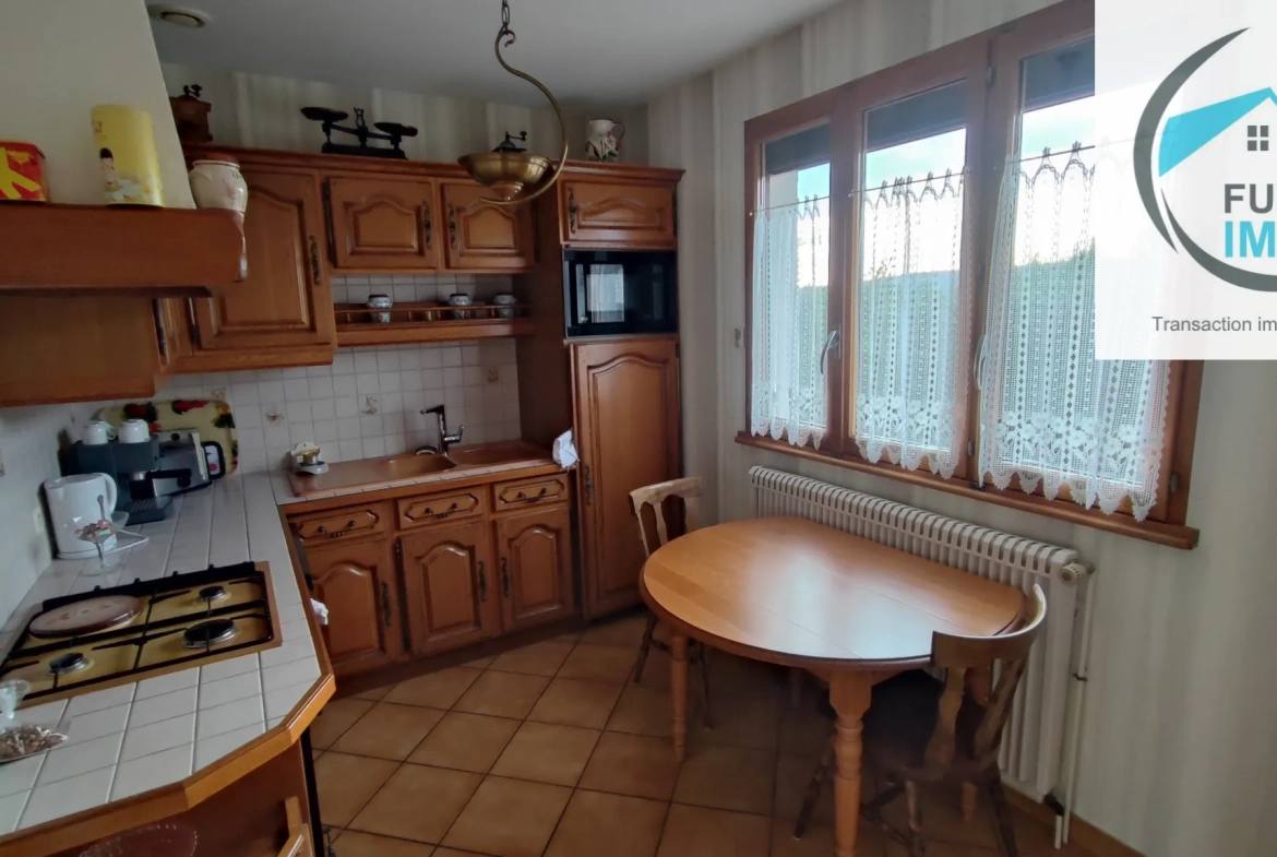 Maison familiale de 75 m² à Berche avec grande terrasse et garage 