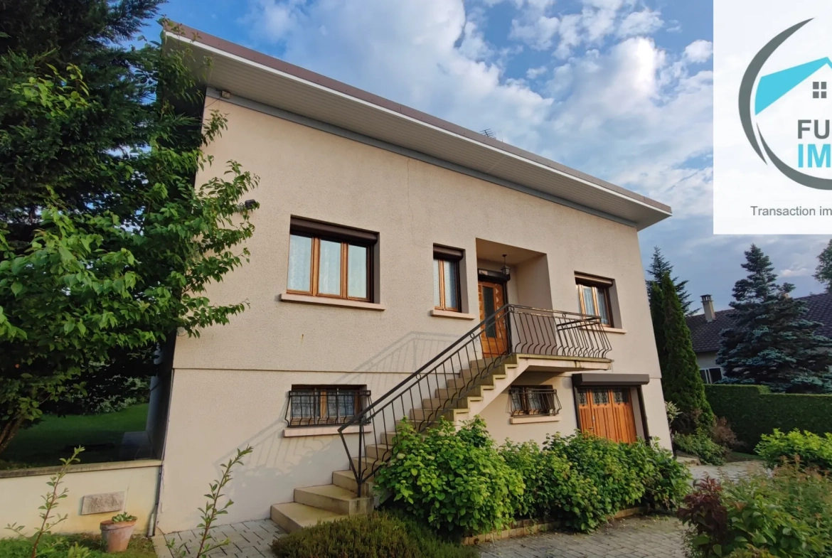 Maison familiale de 75 m² à Berche avec grande terrasse et garage 
