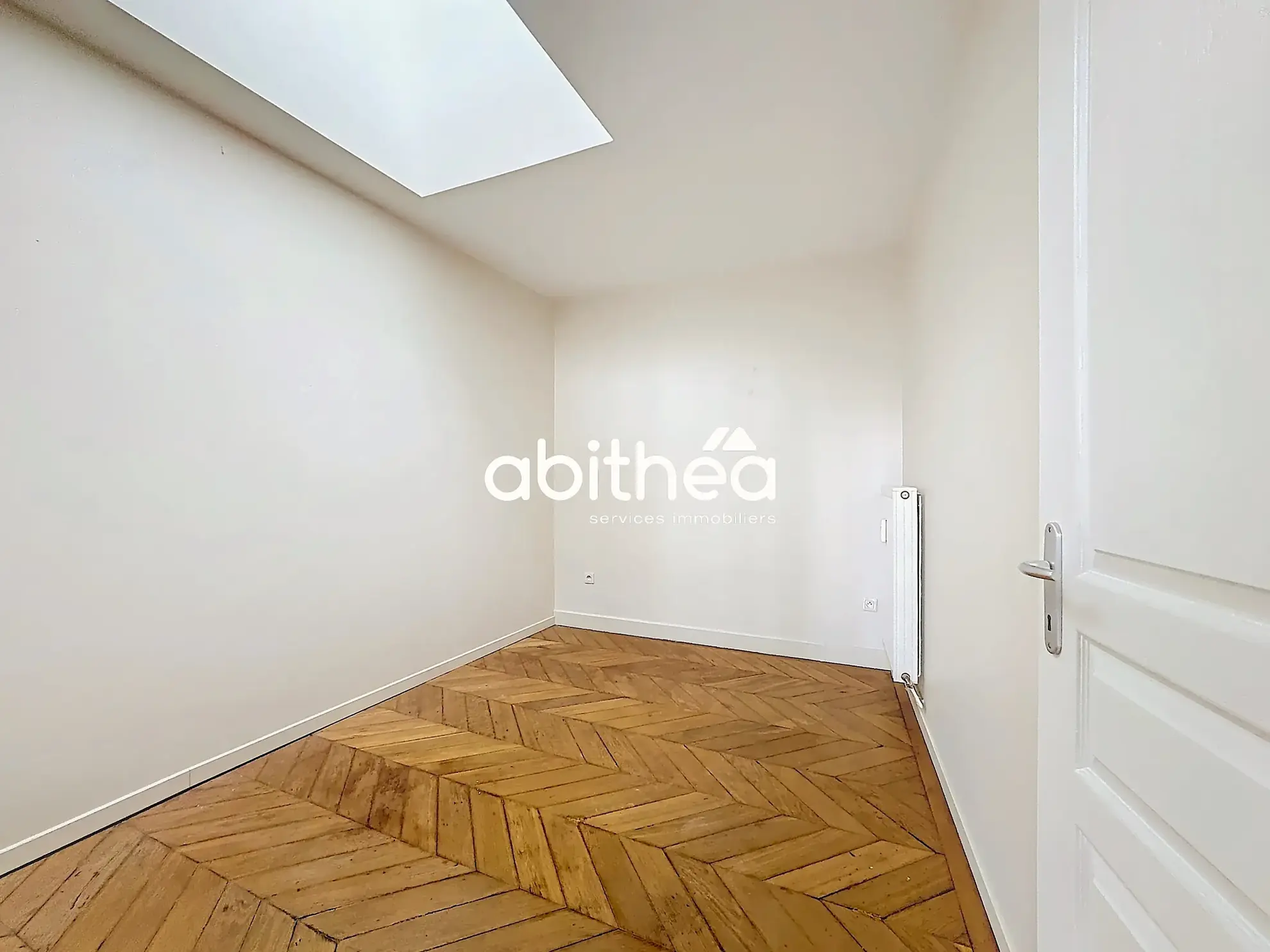 Appartement T4 en rez de jardin à Arras avec terrasse, cave et parking 