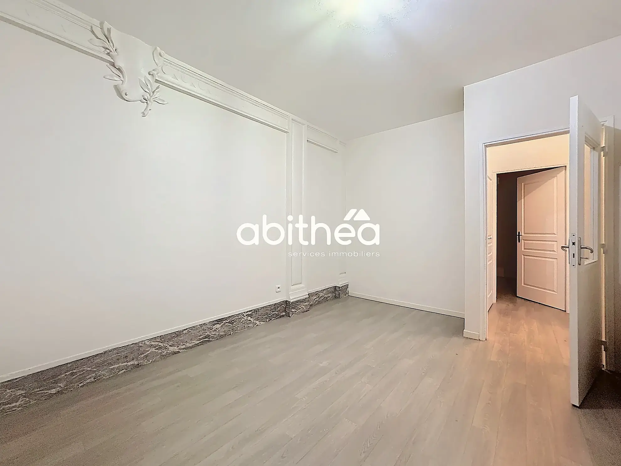 Appartement T4 en rez de jardin à Arras avec terrasse, cave et parking 