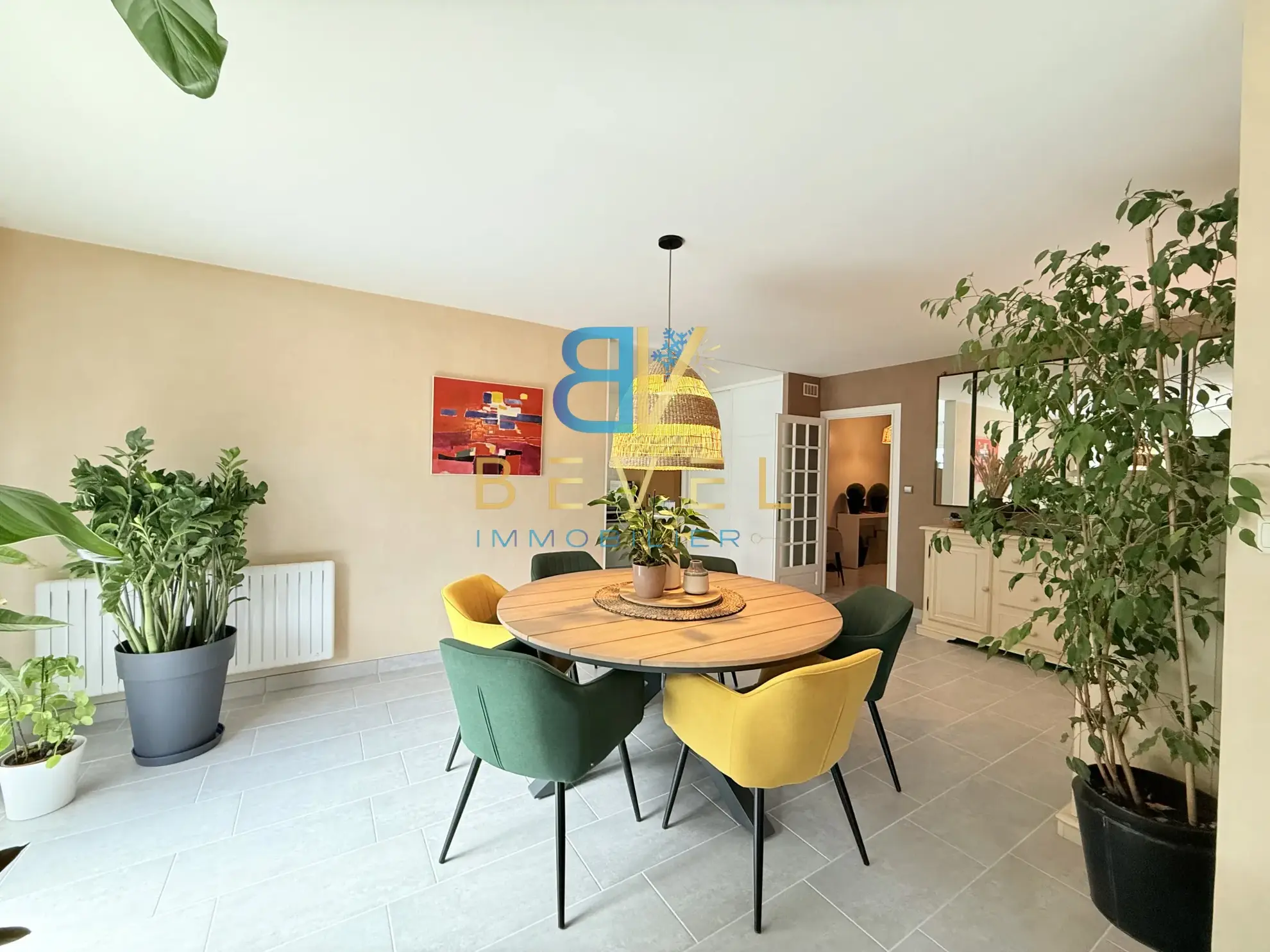 Appartement T4 lumineux avec terrasse, cave et garage à Saint-Jean-de-Maurienne 
