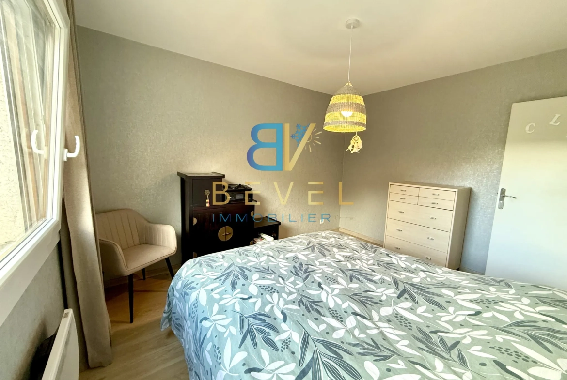 Appartement T4 lumineux avec terrasse, cave et garage à Saint-Jean-de-Maurienne 