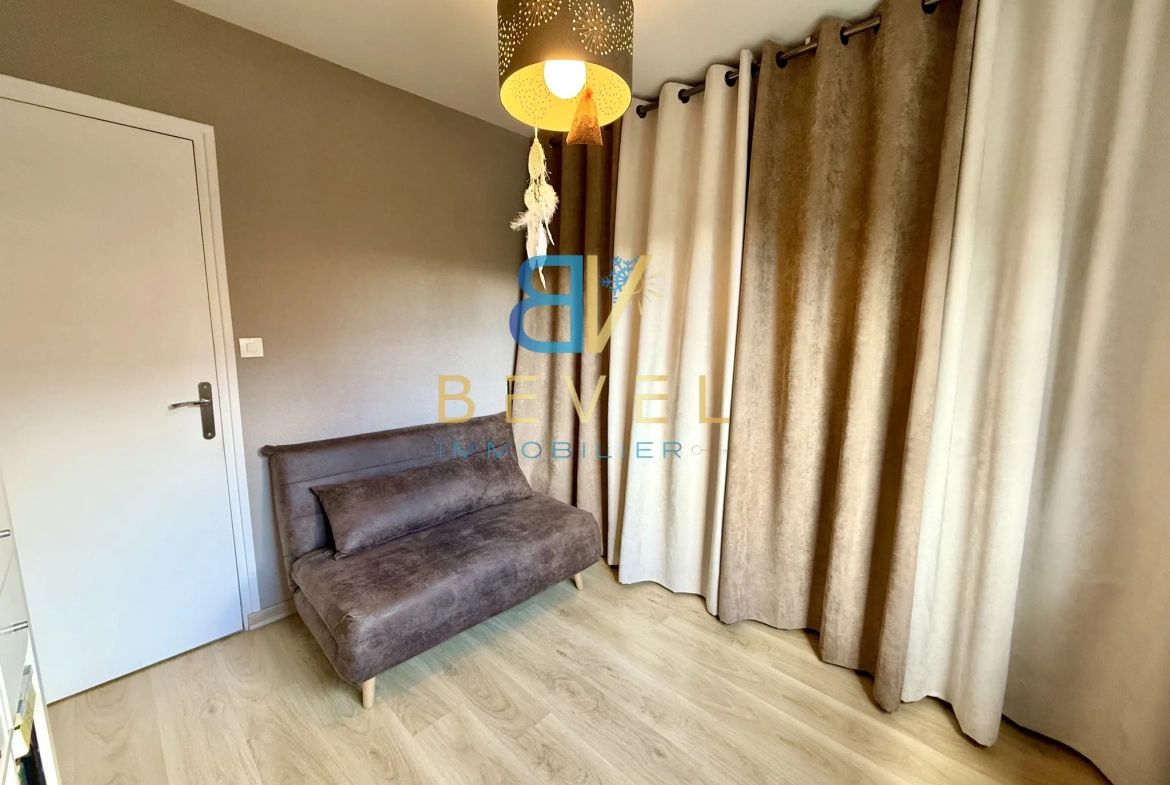 Appartement T4 lumineux avec terrasse, cave et garage à Saint-Jean-de-Maurienne 