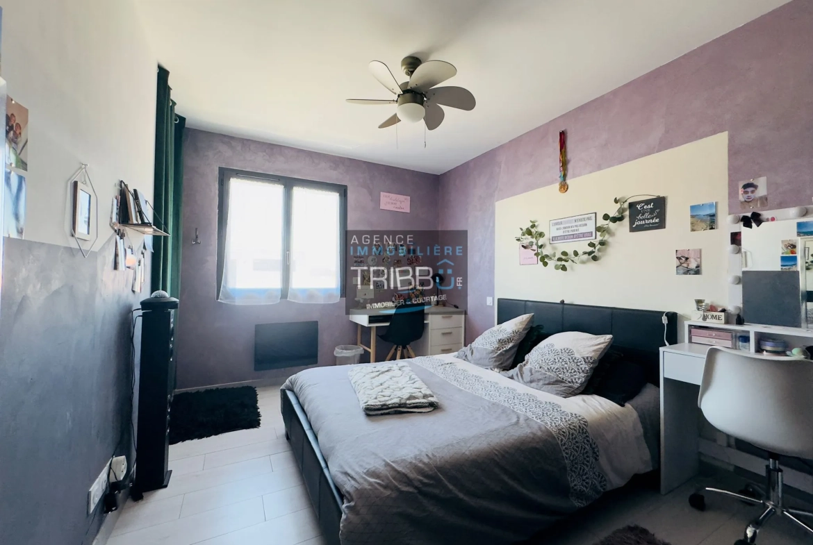 Villa moderne RT2012 avec 4 chambres, piscine et garage à Pollestres 