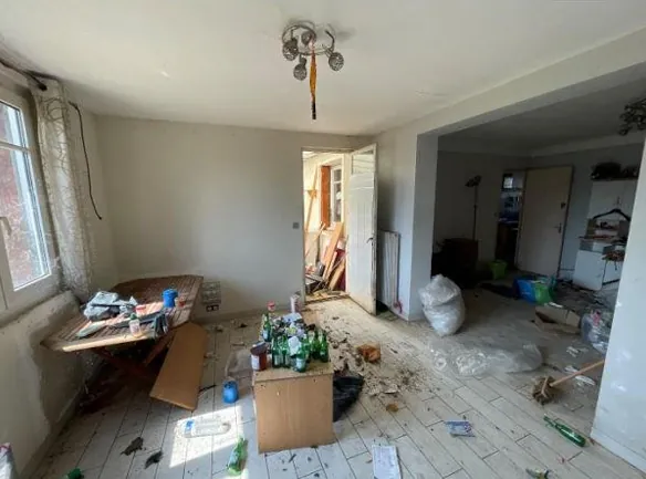 Villa F4 à Échiré en Vente aux Enchères à Partir de 20 000 € 