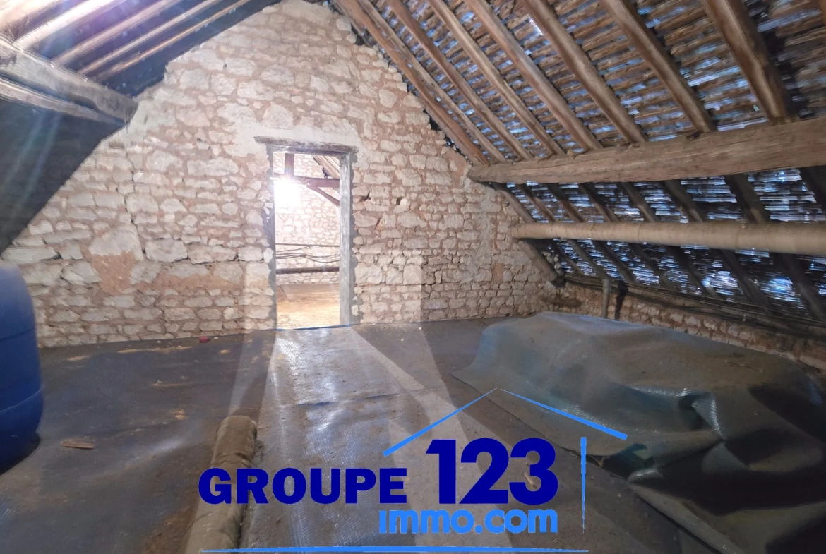 Maison authentique à Looze avec dépendances et jardin clos 