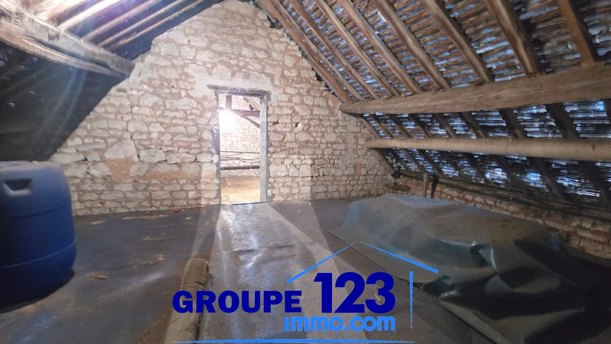 Maison authentique à Looze avec dépendances et jardin clos 