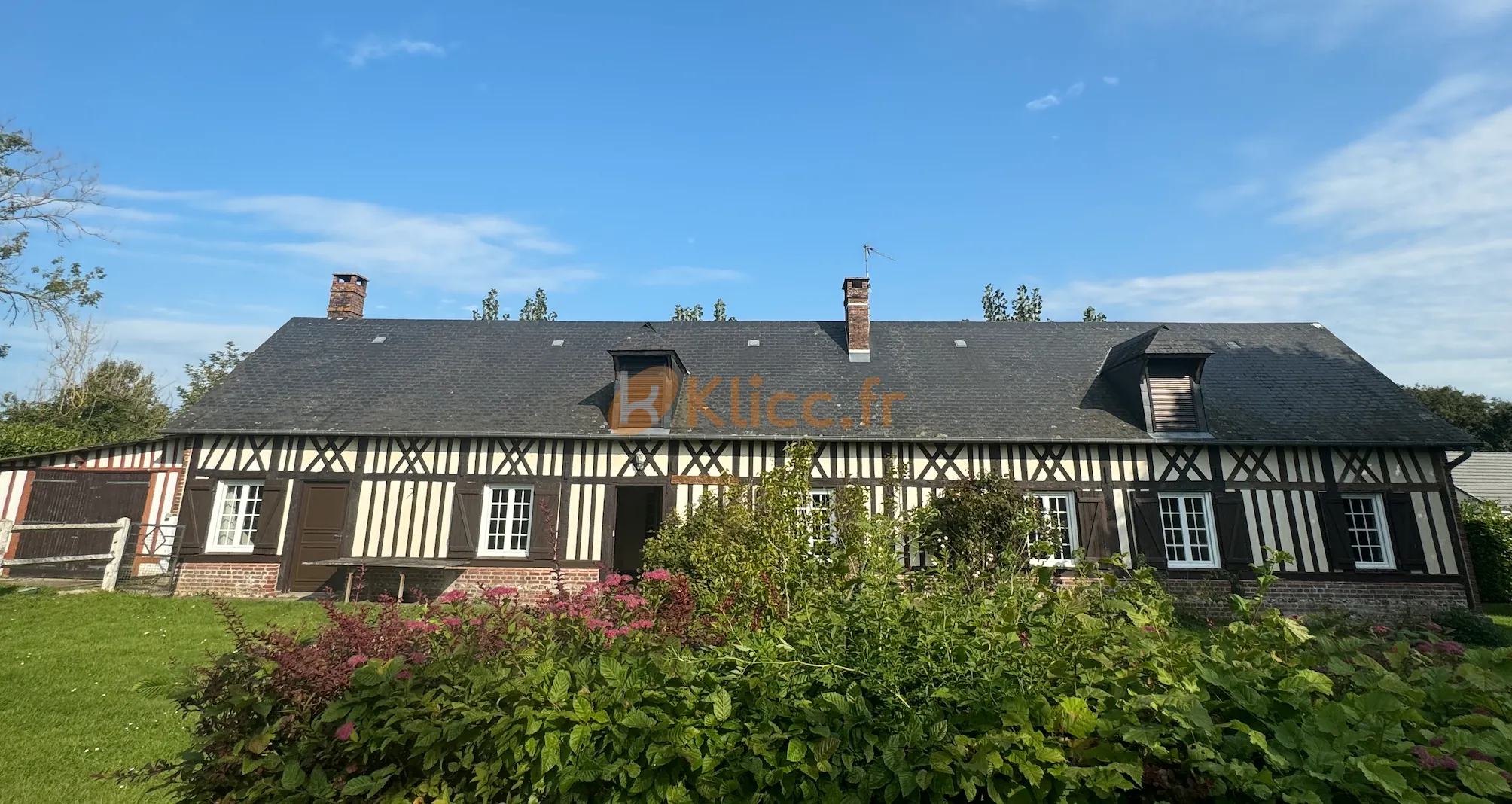 Longère authentique avec 6 chambres, jardin 1600m², proche Veules les Roses 
