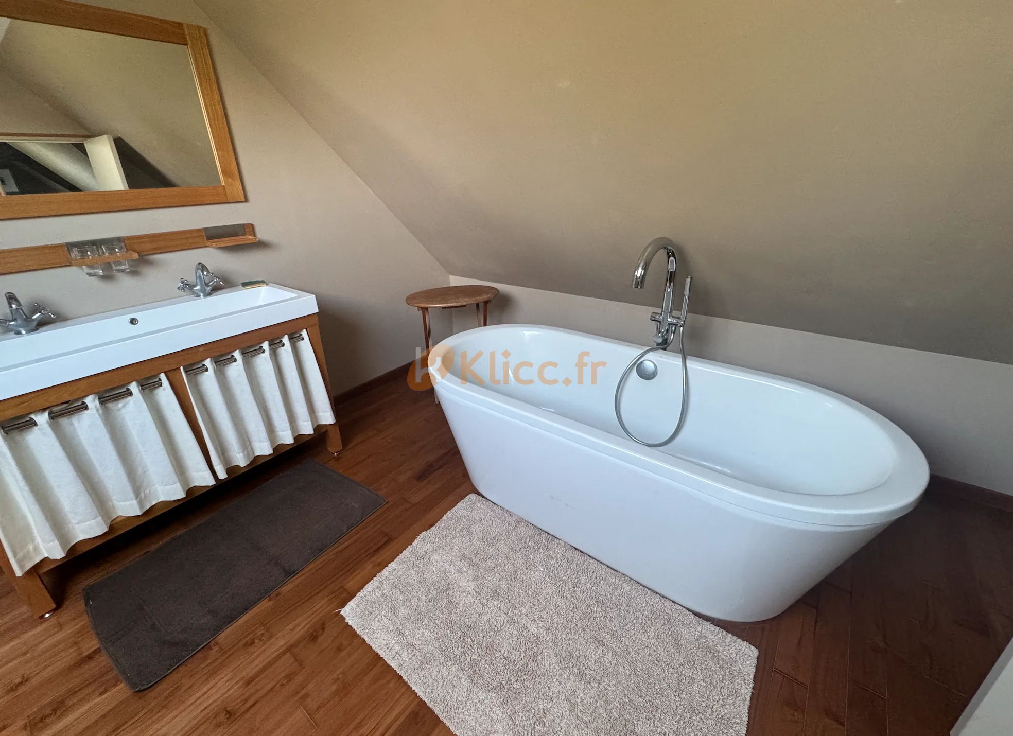 Longère authentique avec 6 chambres, jardin 1600m², proche Veules les Roses 