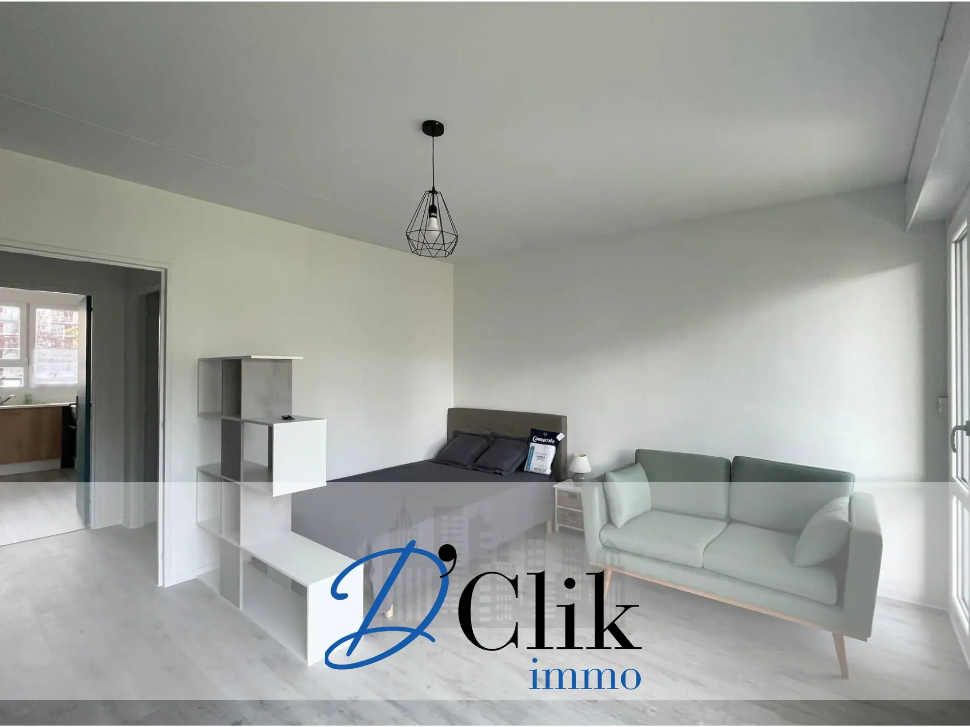 Appartement T1 bis rénové à Laval proche piscine avec balcon 