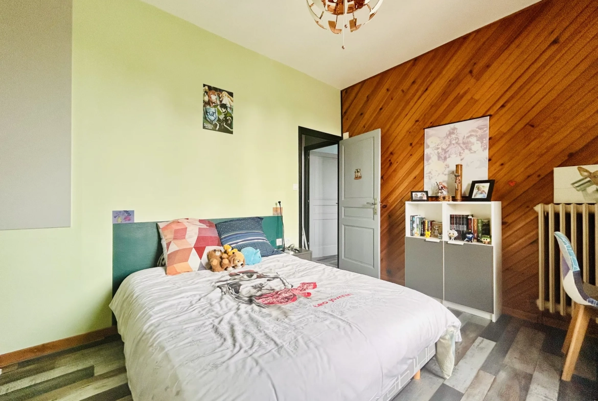 Maison familiale à vendre à Clermont-Ferrand La Plaine, 137 m², terrain arboré 
