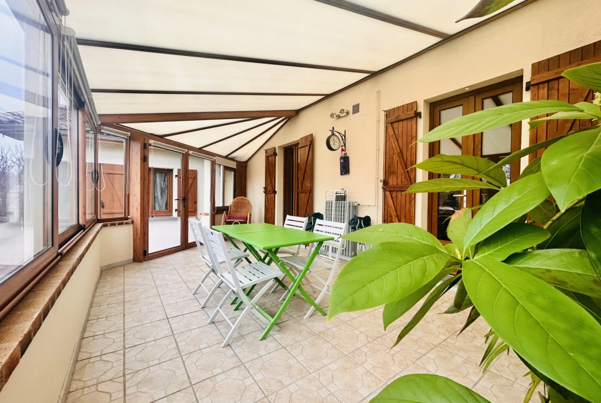 Maison familiale à vendre à Clermont-Ferrand La Plaine, 137 m², terrain arboré 