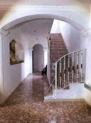 Villa à vendre à Milhaud – 144 m², 3 chambres, garage, prix de départ 60 000 € 