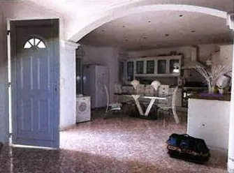 Villa à vendre à Milhaud – 144 m², 3 chambres, garage, prix de départ 60 000 € 