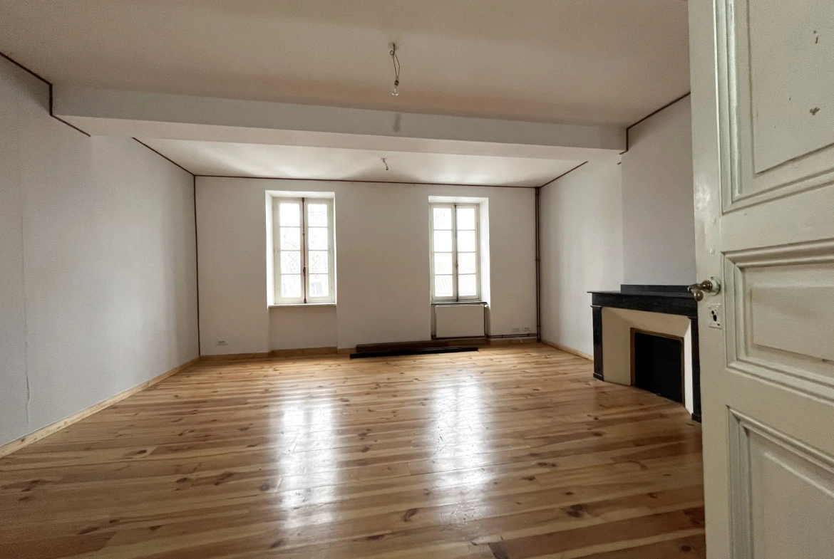 Grande maison de ville avec 4 chambres à Lézignan-Corbières 