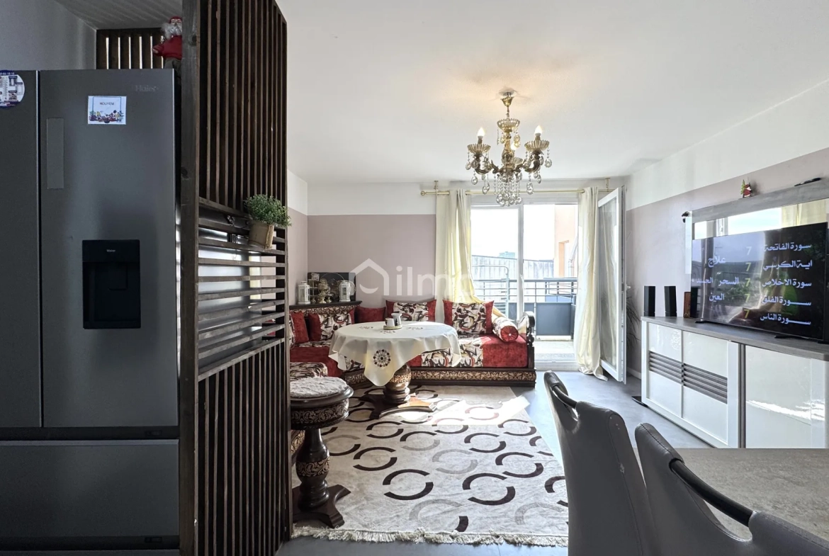 Appartement 4 pièces avec terrasse, parking à Meaux proximité commerces 