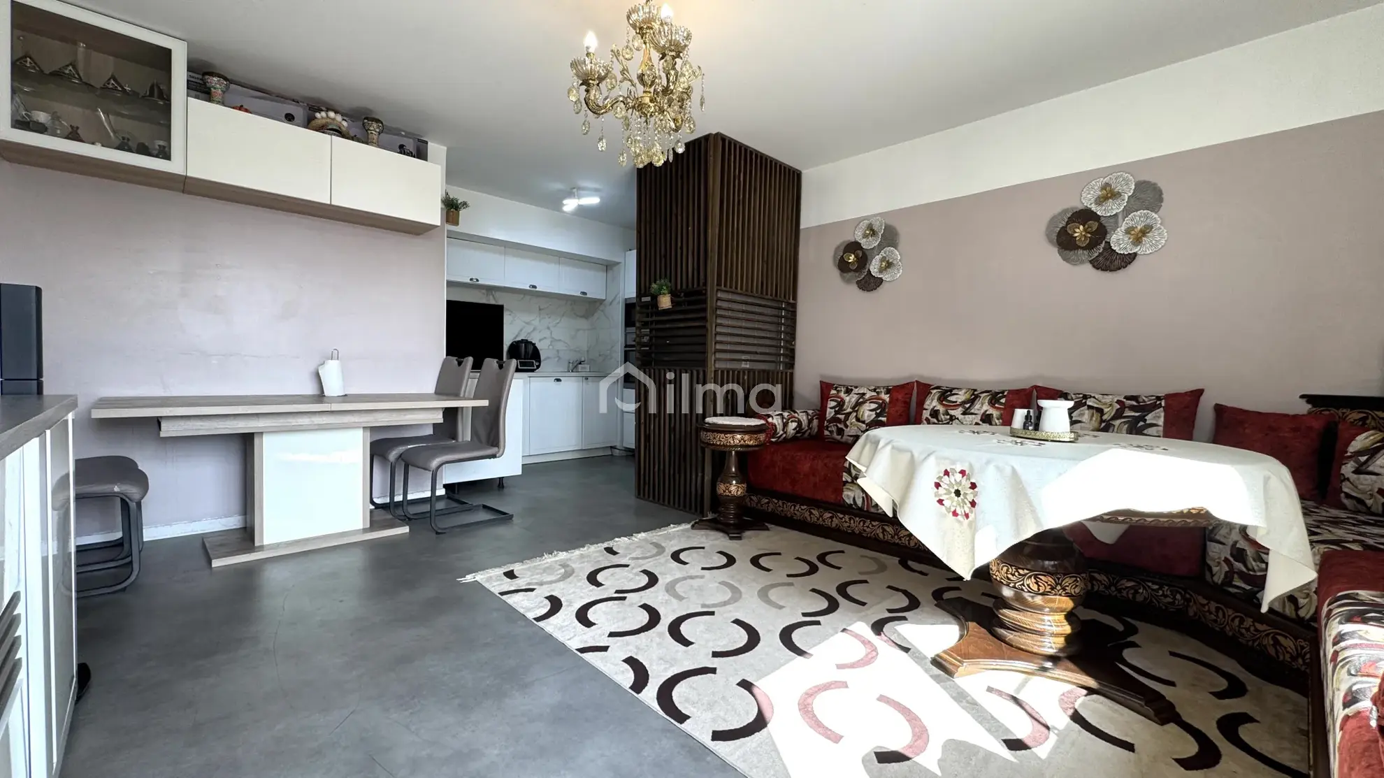 Appartement 4 pièces avec terrasse, parking à Meaux proximité commerces 