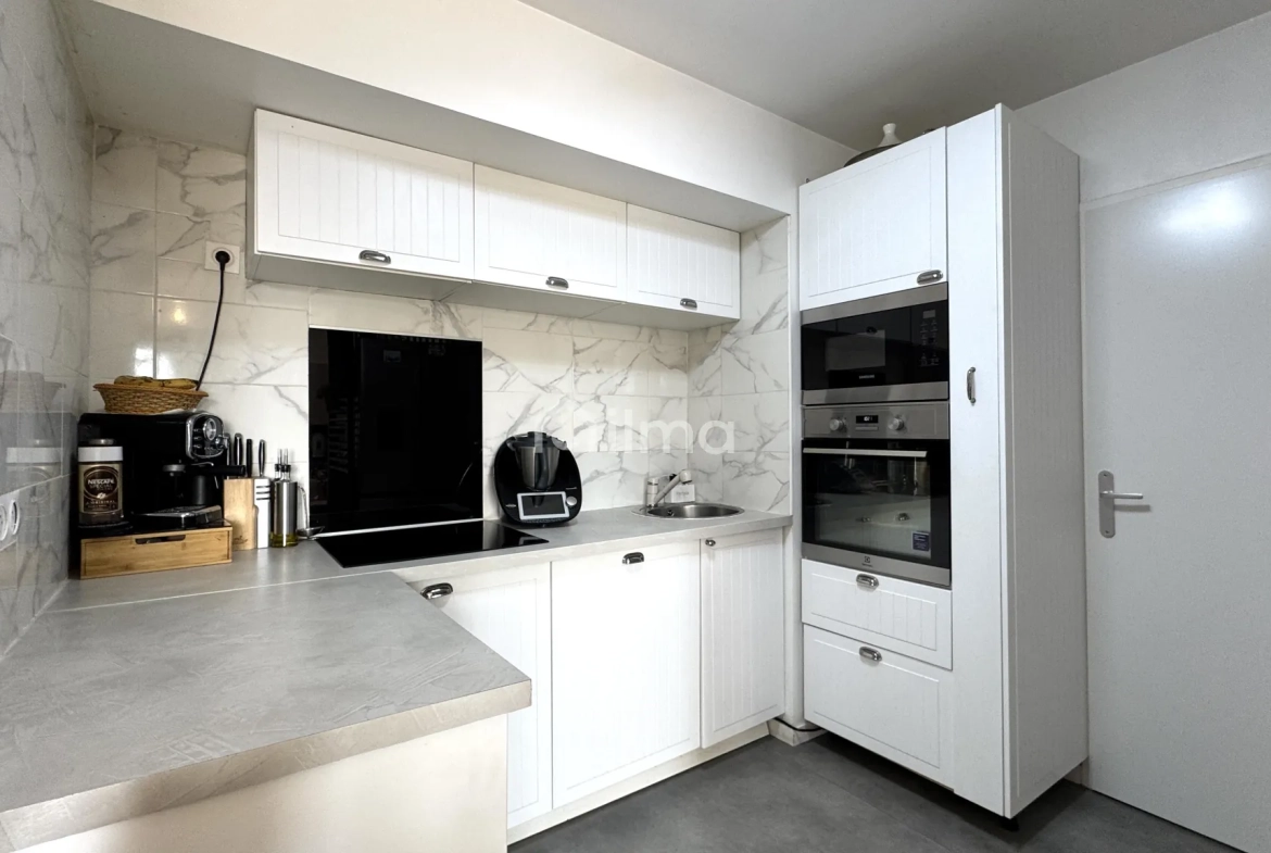 Appartement 4 pièces avec terrasse, parking à Meaux proximité commerces 