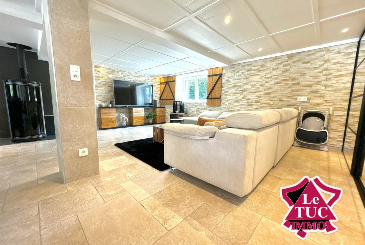 Grande maison rénovée avec 3 chambres, jardin et terrasse à Eysses, Villeneuve-sur-Lot 