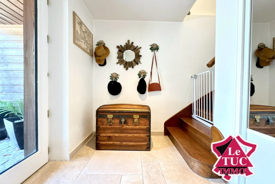 Grande maison rénovée avec 3 chambres, jardin et terrasse à Eysses, Villeneuve-sur-Lot 