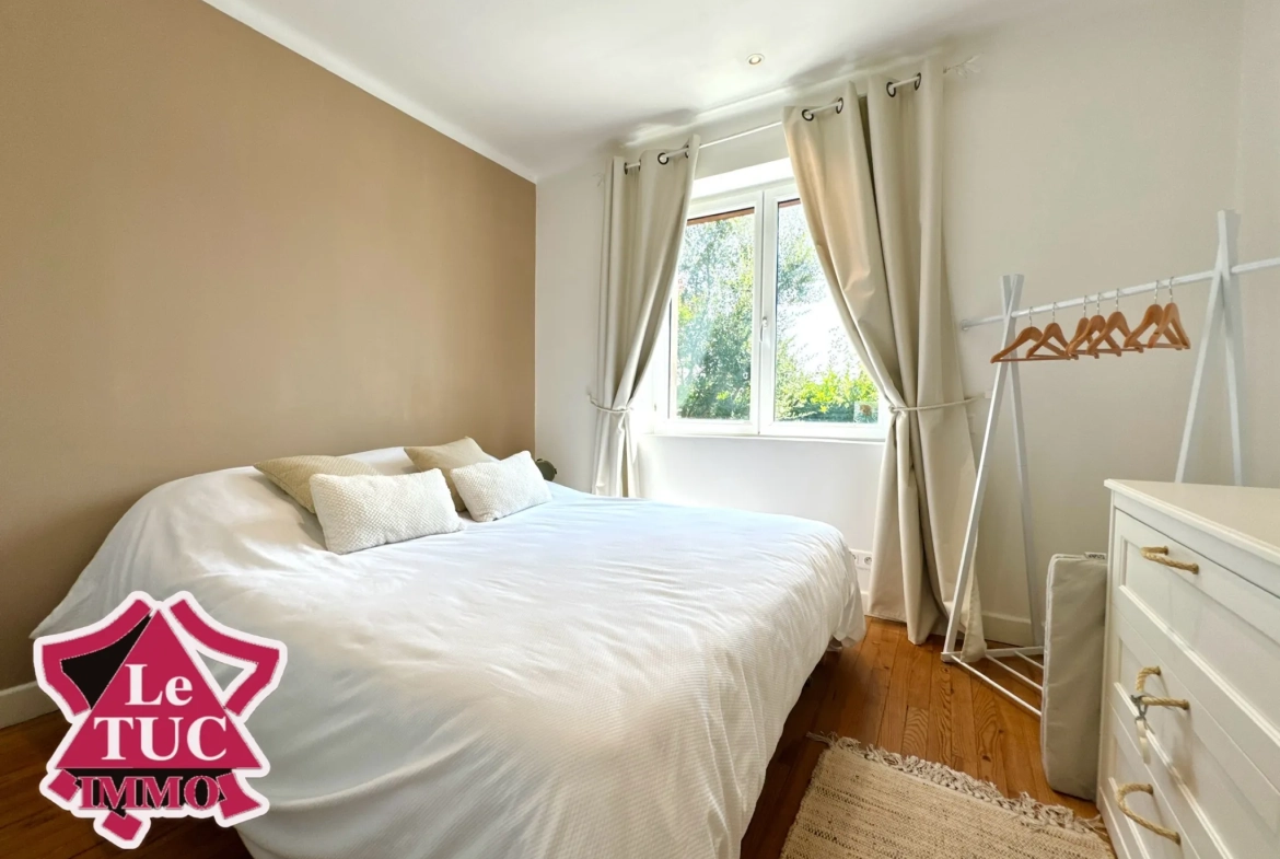 Grande maison rénovée avec 3 chambres, jardin et terrasse à Eysses, Villeneuve-sur-Lot 