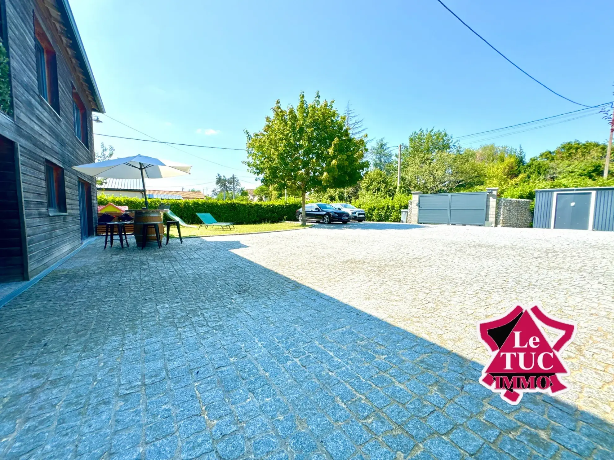 Grande maison rénovée avec 3 chambres, jardin et terrasse à Eysses, Villeneuve-sur-Lot 