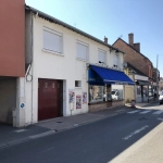 Immeuble mixte avec local commercial et appartement à Salbris - Opportunité à Sologne