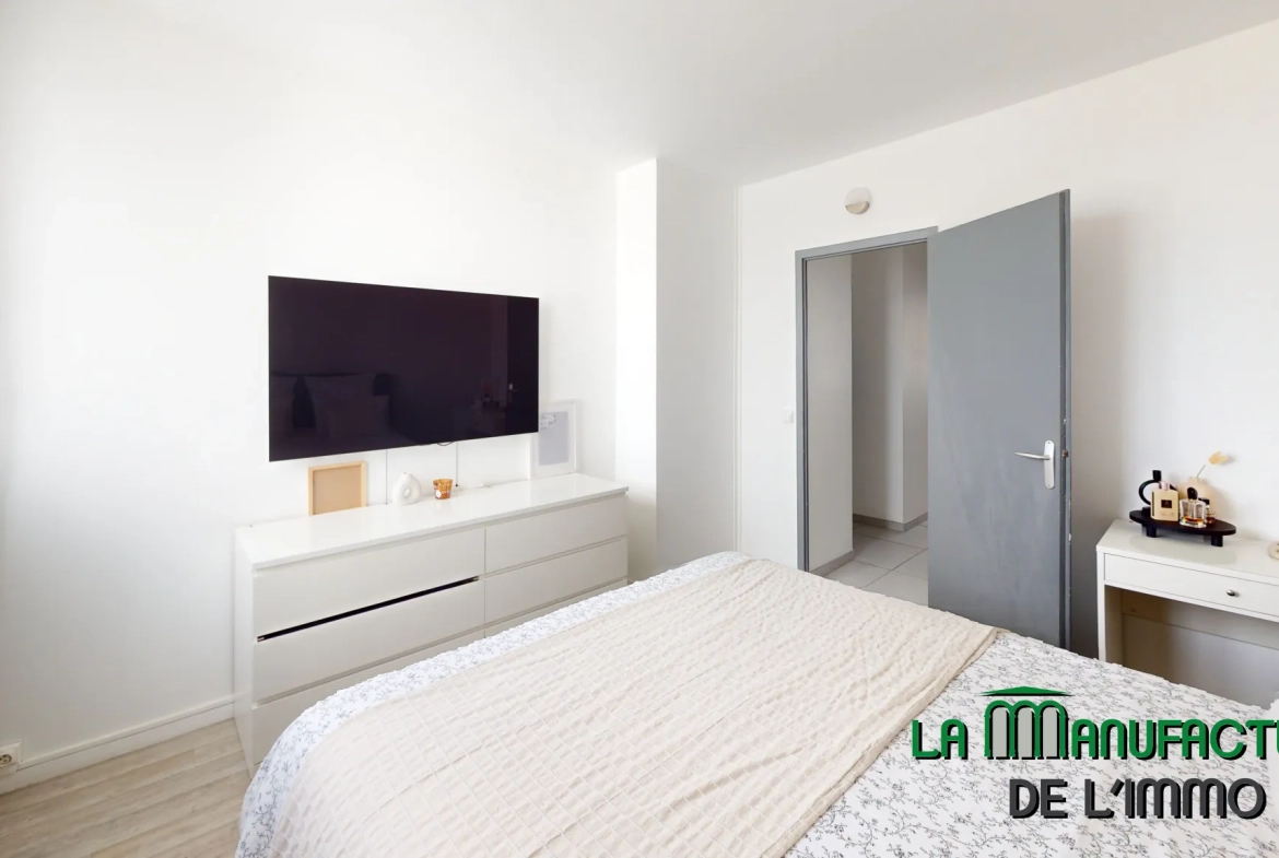 Appartement F4 rénové avec cave à Saint-Étienne La Métare - Idéal jeune couple 