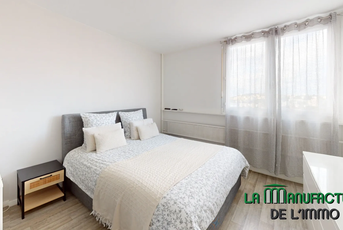 Appartement F4 rénové avec cave à Saint-Étienne La Métare - Idéal jeune couple 