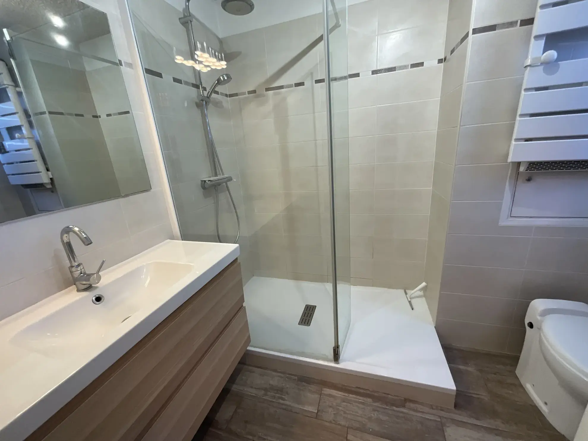 Appartement duplex 3 pièces avec terrasse à Saint Laurent du Var 