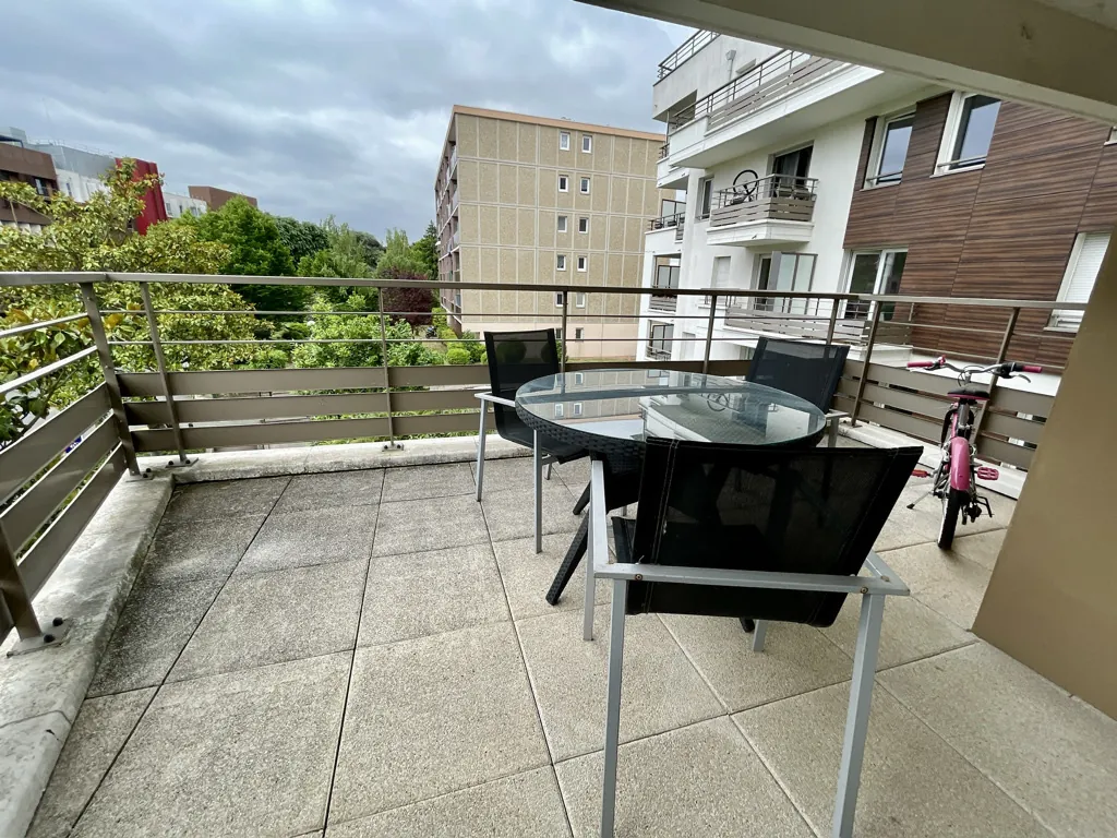 Appartement lumineux avec balcon à Boissy-Saint-Léger - Résidence moderne 2013 