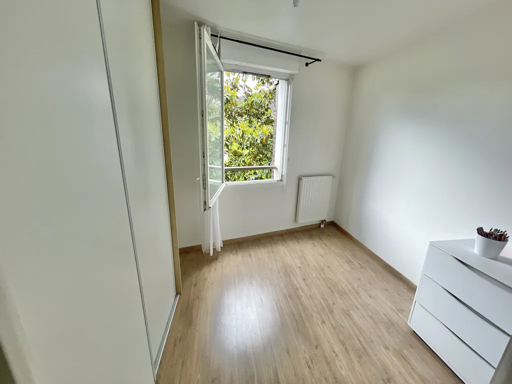 Appartement lumineux avec balcon à Boissy-Saint-Léger - Résidence moderne 2013 