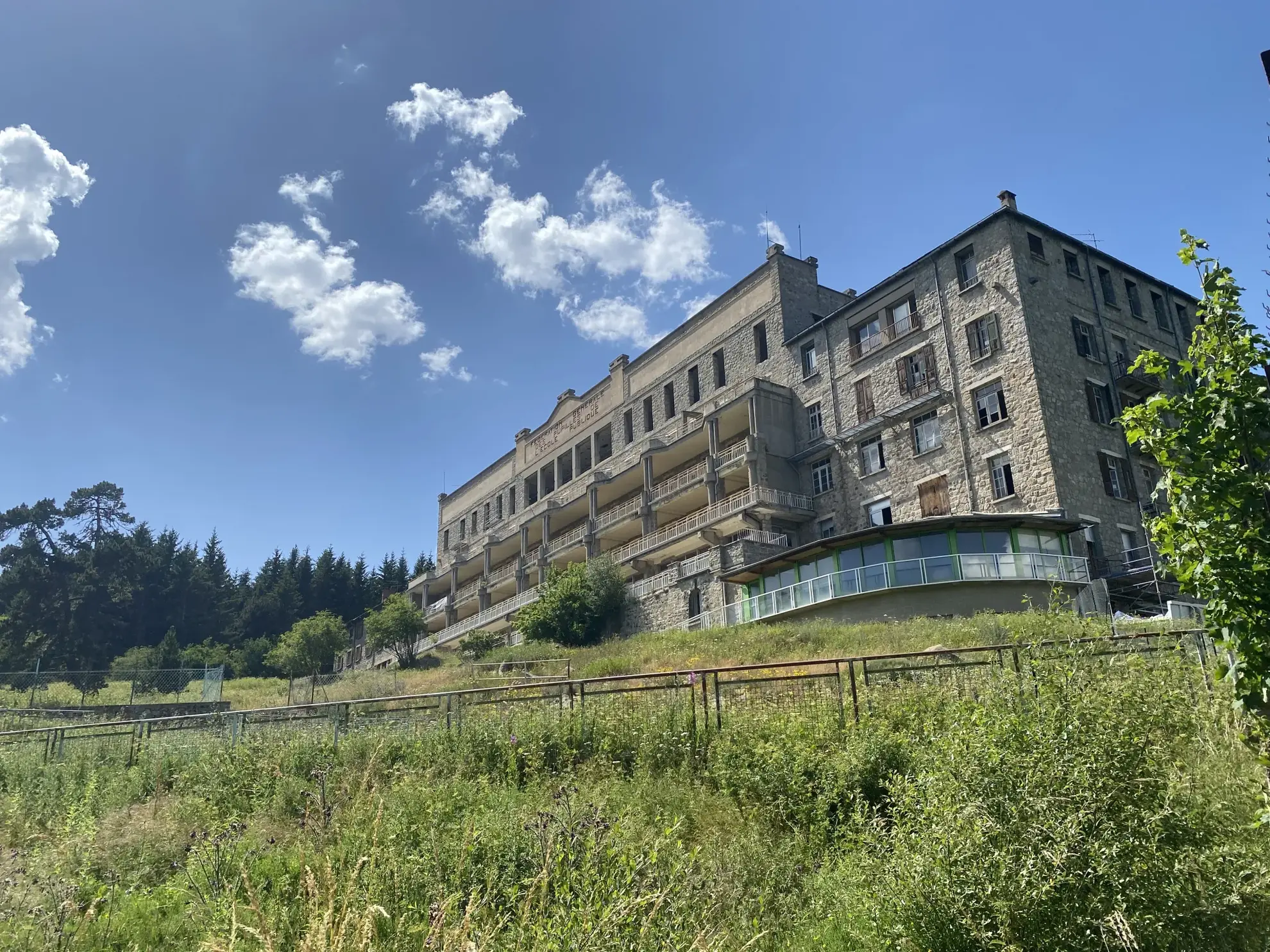 Appartement 2 pièces à Font-Romeu avec balcon, cave et stationnement 