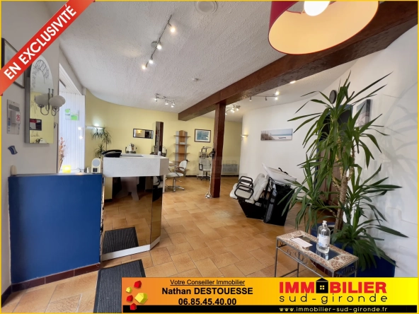 Immeuble à vendre au centre de Landiras avec potentiel d'aménagement